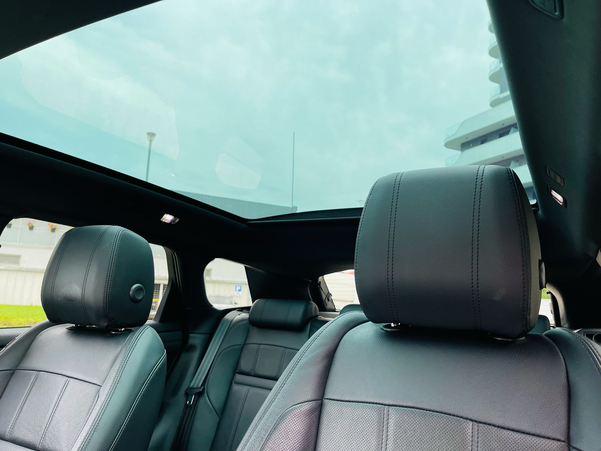 
								LAND ROVER -RANGE ROVER EVOQUE full									