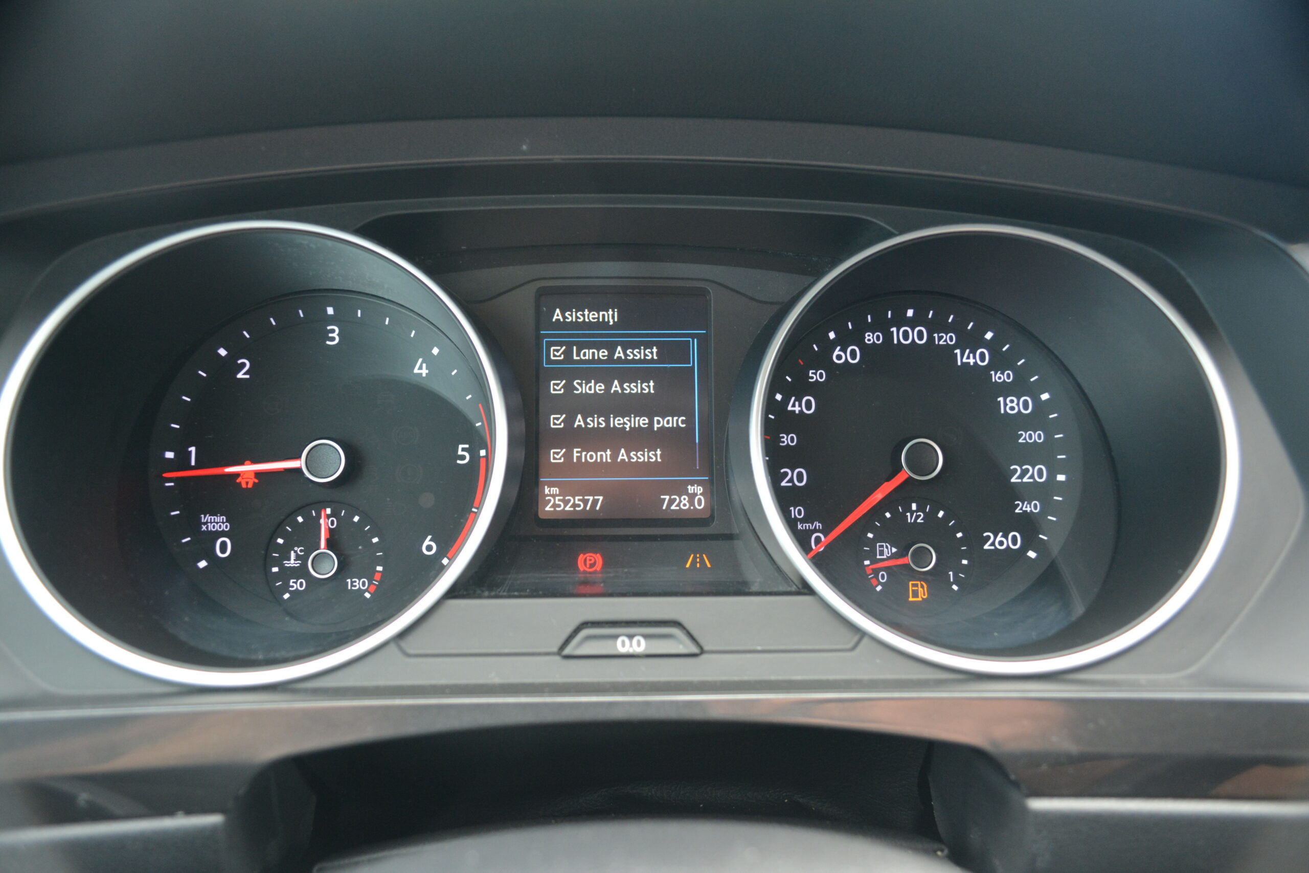 
								Volkswagen Tiguan 2017 full									